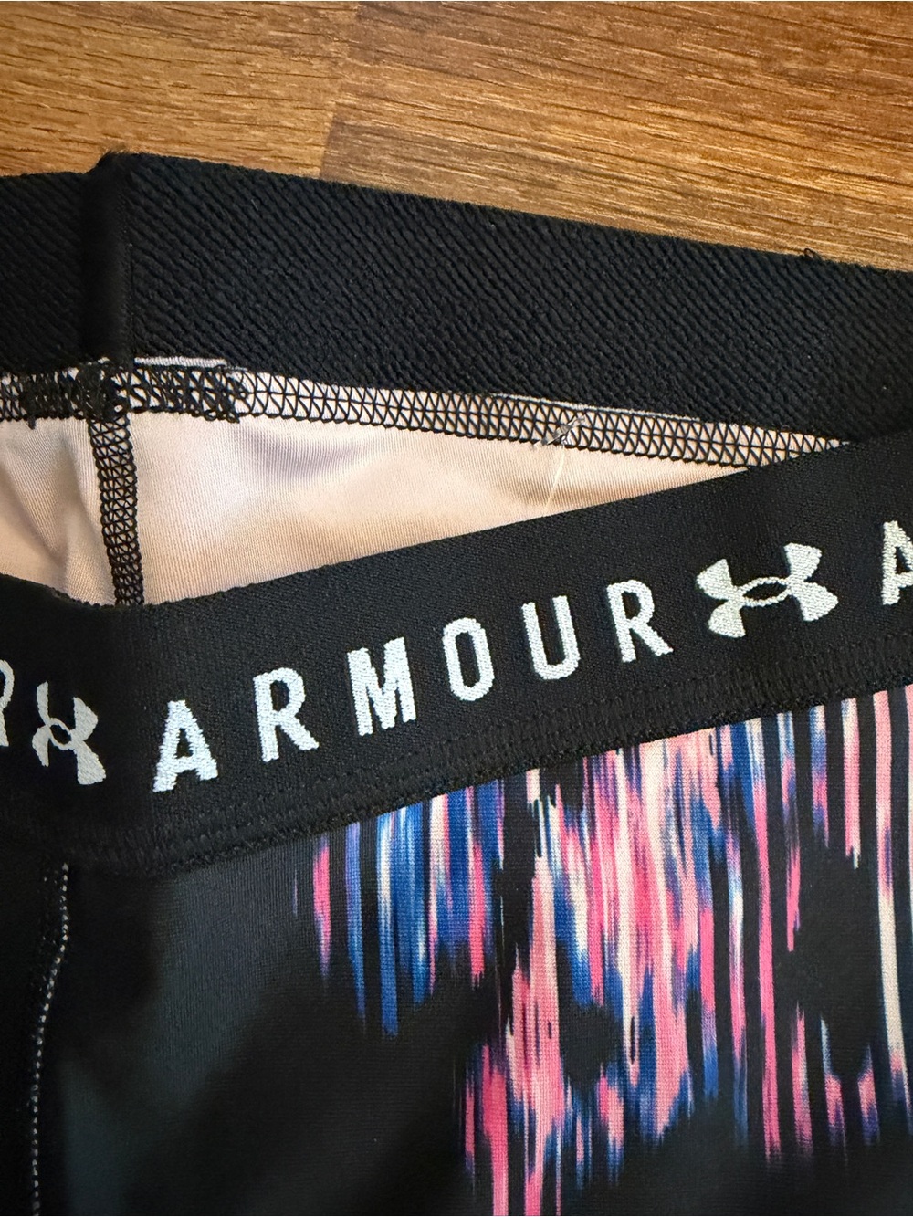 Under Armour Black Compression Bike Shorts - Picture 5 of 6